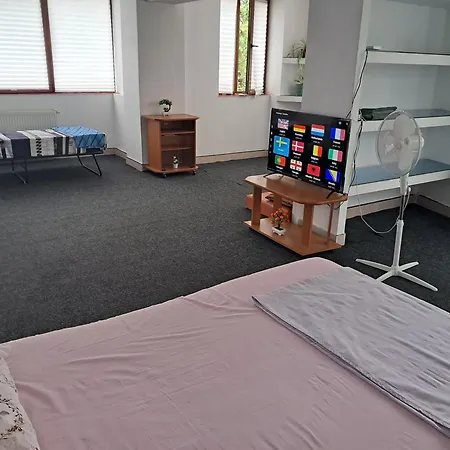 Open Space 100 Sm Apartment Bucharest
